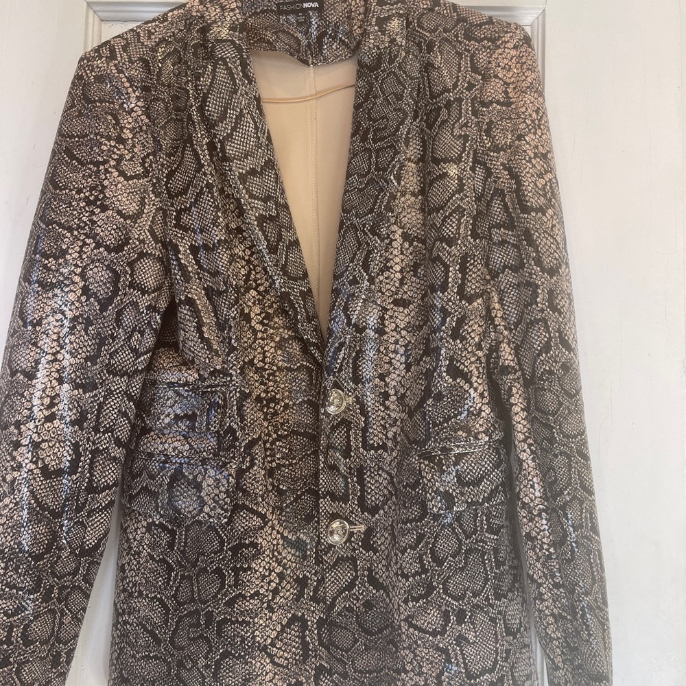 Chic Snake Print Blazer By Fashion Nova Luxe!